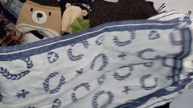 06164 Winter Caps , skarf (Зимние шапки , шарфы м/ж )(20 мешков) 20,00кг 4,80€за кг 181ед смотреть онлайн