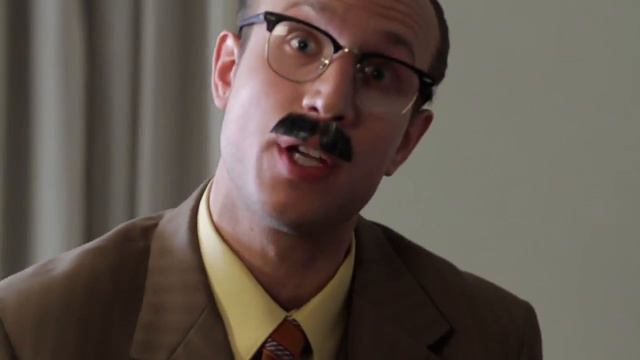 Hayek vs Keynes_Batalha de Rap - "Temam o Boom" смотреть онлайн