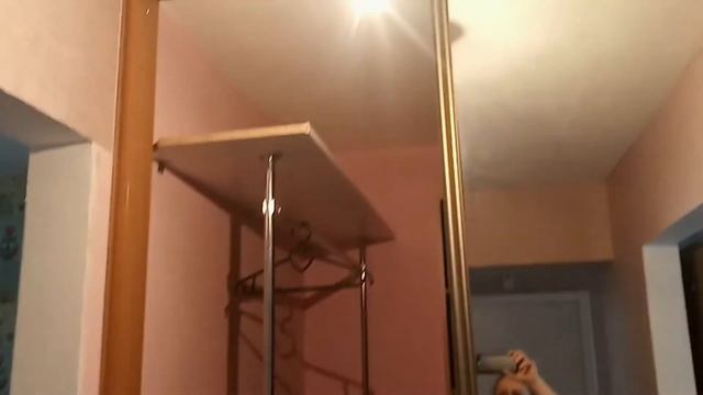 Первый день на квартире. Разбираю обувь, убираю в шкафу. смотреть онлайн