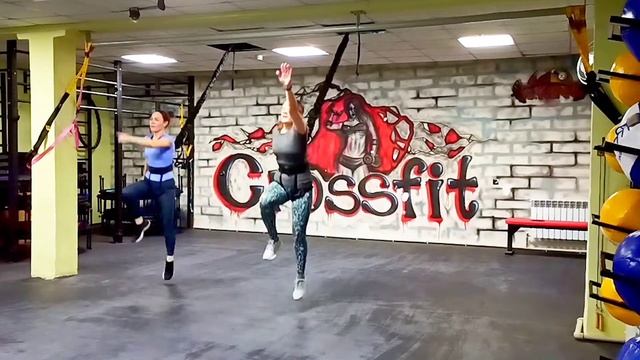 Банджи-фитнес bungee-fitness занятия на эластичном тросе смотреть онлайн