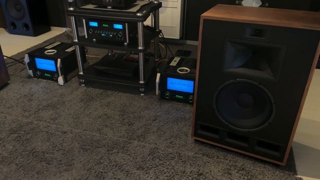 JBL vs Klipsch same song, same setup [4K].mp4 смотреть онлайн