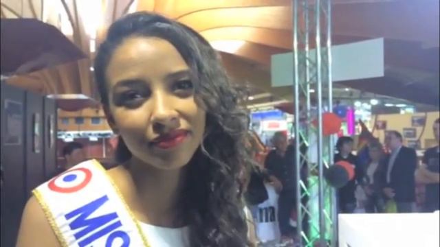 Interview avec Flora Coquerel, Miss France 2014 смотреть онлайн