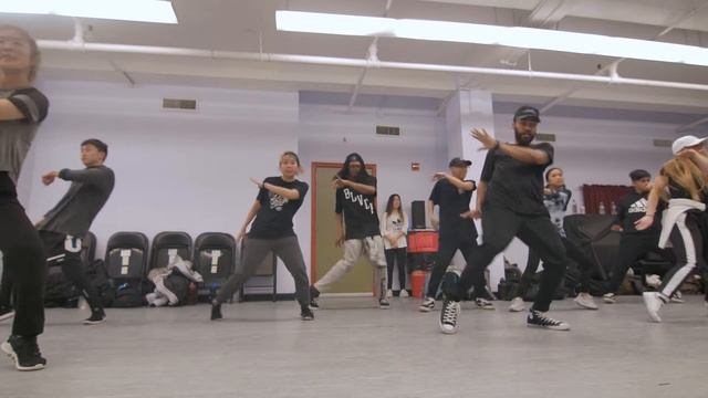 Kris Kross "Jump" | Choreography by Angie Chiraz смотреть онлайн