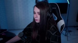 ТРАХНИ МЕНЯ ?