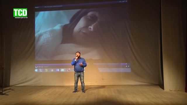 Хадис поёт нашид про маму на день матери в городе ДЕРБЕНТ смотреть онлайн