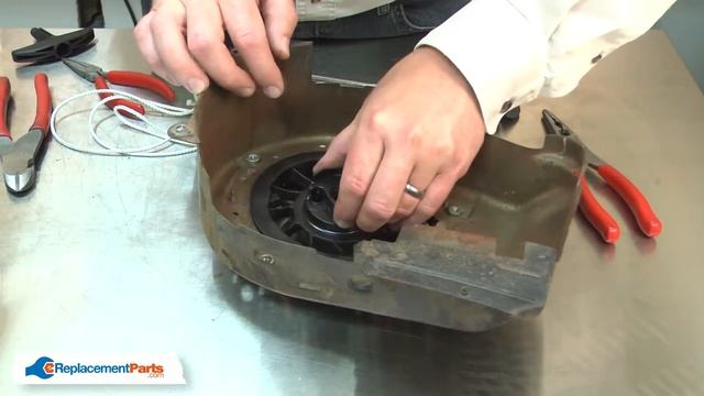 Small Engine Repair - Replacing the Pulley & Spring (Briggs & Stratton Part # 498144) смотреть онлайн