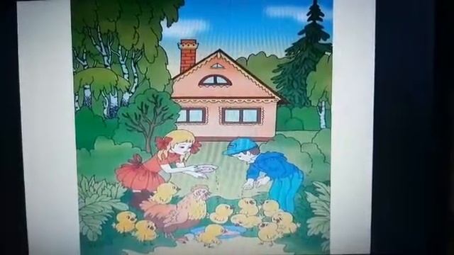 Рассматривание картины "Дети кормят курицу и цыплят" смотреть онлайн