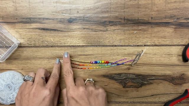 How to Create Rainbow Beaded Friendship Bracelets смотреть онлайн