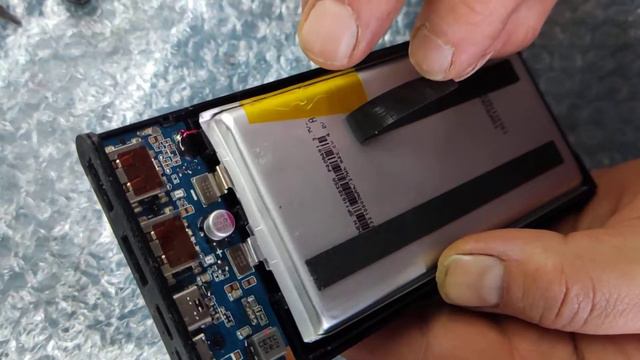 Як розібрати повербанк ксиомі XIOMI смотреть онлайн