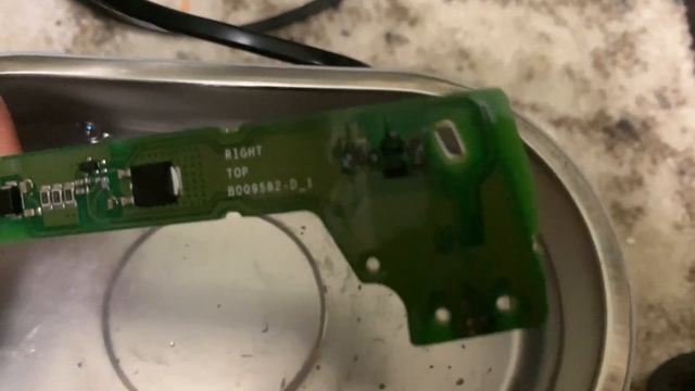 Разборка и ремонт заднего стопа Рено Каджар(Renault Kadjar)