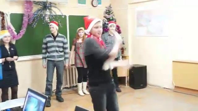 Русские частушки про Деда Мороза смотреть онлайн