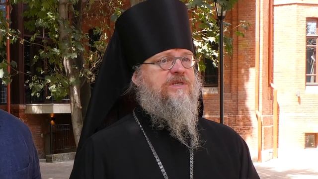 В столице Северной Осетии торжественно встретили мощи преподобного Сергия Радонежского. смотреть онлайн