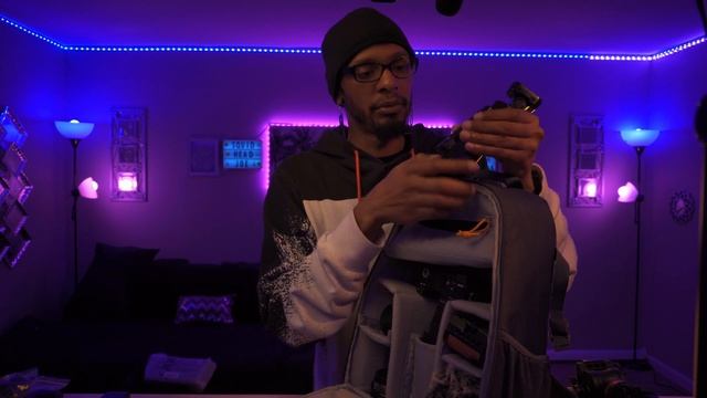 What's in MY camera bag 2023 | SONY ZV1 & ZV E10 смотреть онлайн