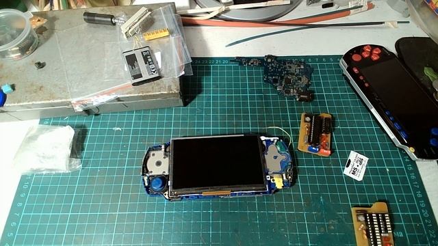 Восстановление брикнутой psp 3000 (04g) + новая сервисная батарея смотреть онлайн