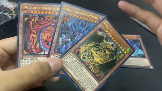 Yu-Gi-Oh! Sacred Beast Structure Deck Unboxing смотреть онлайн