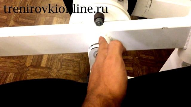 Сгибание ног лежа.Техника выполнения смотреть онлайн