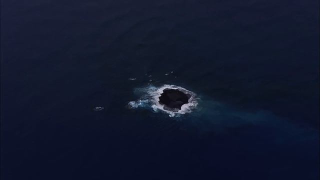 Volcano Odyssey: Birth of an island смотреть онлайн