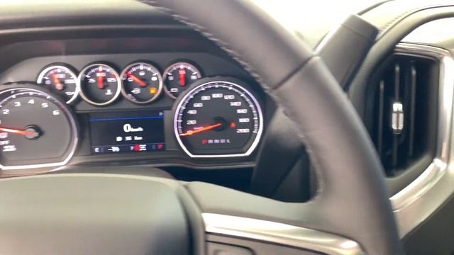 2019 Chevrolet Silverado 1500 Crew Cab Short Box 4-Wheel Drive RST смотреть онлайн