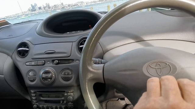 1999 Toyota Vitz