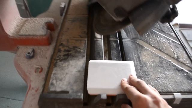 Внутренний угол при укладке кафельной плитки. Александр Оробейко смотреть онлайн