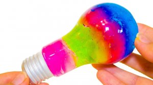 УЧИМ ЦВЕТА и делаем РАЗНОЦВЕТНУЮ ЛАМПОЧКУ из ЛИЗУНОВ