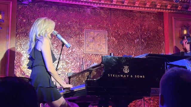 Debbie Gibson - “Staying Together” live @ 54 Below 8.18.2022 смотреть онлайн