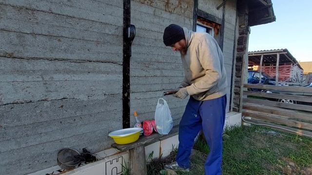 Мягкая посылка из Беларуси! Устал от безделия, надо бы немного отдохнуть... смотреть онлайн