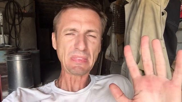 Спустился в КОЛОДЕЦ и почистил его и как вылез оттуда сам не понял смотреть онлайн