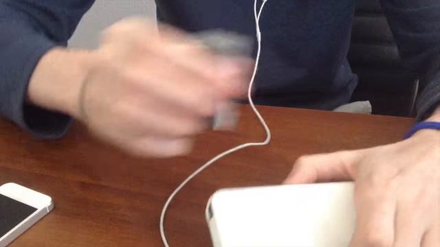Белый кожаный чехол Apple iPhone 5 смотреть онлайн