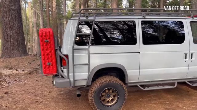 FORD E350 Van 4X4 смотреть онлайн
