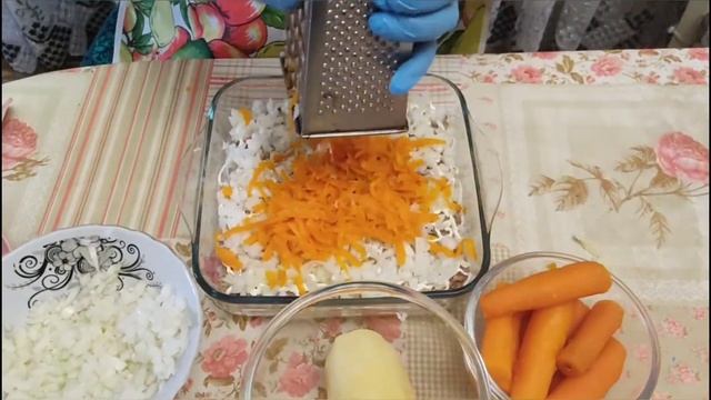 САЛАТ "МИМОЗА" (С РЫБОЙ) подходящий для праздничного стола по любому поводу. смотреть онлайн
