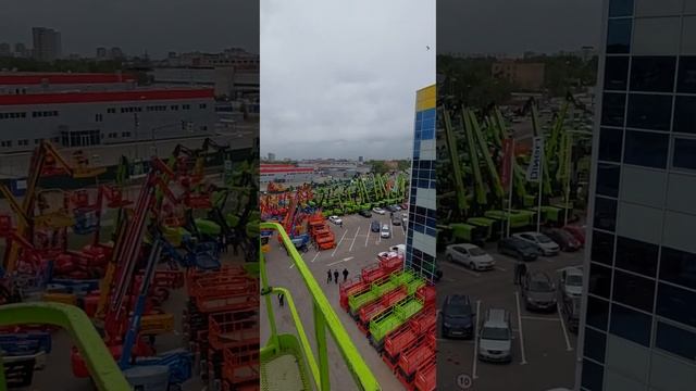 Подъем на телескопическом подъемнике Zoomlion 26м