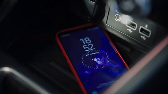 2020 NEW Renault Clio - Charging Wireless смотреть онлайн