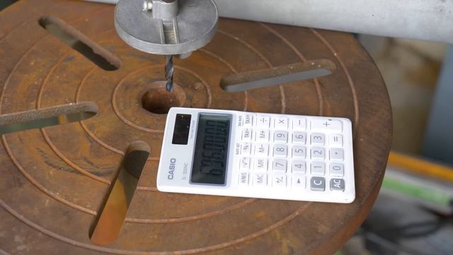 Turning trash into something less useful смотреть онлайн
