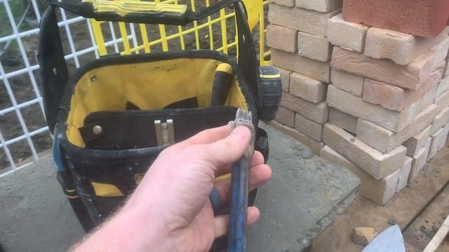 Bricklayers Rusty bucket | the skill of bricklaying смотреть онлайн