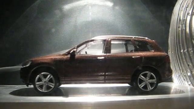 Модель Volkswagen Touareg обдув в трубе смотреть онлайн