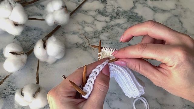 Пинетки для новорожденного / Пинетки спицами / Пинетки для малышей / Носочки для новорожденного смотреть онлайн