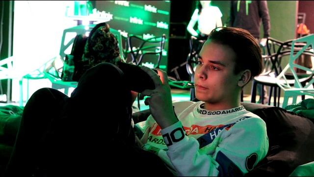 Infinix x Standoff 2 смотреть онлайн