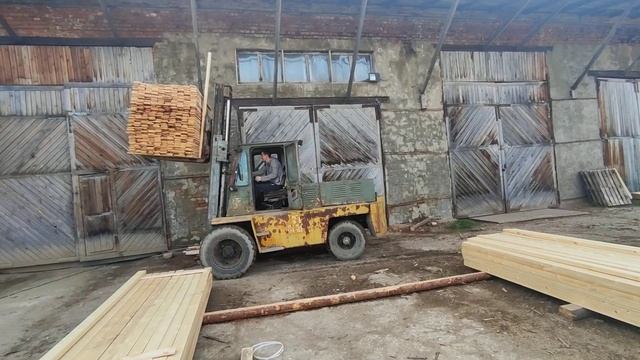 перевозка пиломатериала львовским погрузчиком смотреть онлайн