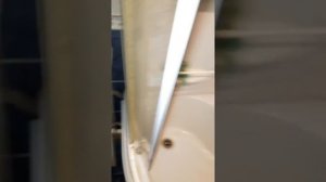 Ремонт роликов двери душевой кабины