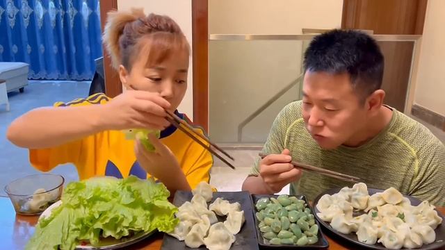是你吃独食在先，这次可别怪我#eating show#eating challenge#husband and wife eating food#eating#mukbang #asmr eatin смотреть онлайн