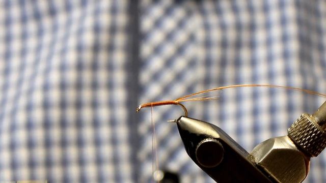 КОНКУРС! а еще вяжем мушку. Доработанная поденка - мушка, которая не тонет смотреть онлайн