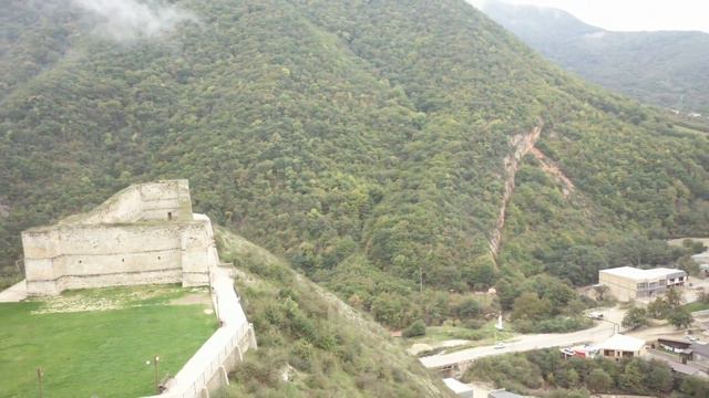 Крепость семи братьев и сестры.Находится в табасаранском районе вблизи села Хучни#дагестан#кавказ#1 смотреть онлайн