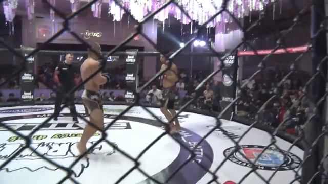 BATTLE | Максим Марьянчук vs Абдулла Эмирбеков смотреть онлайн