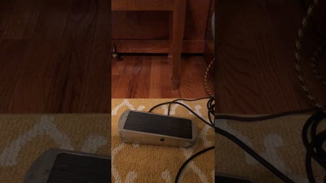 Edwards Light Beam Volume Pedal - 3 смотреть онлайн