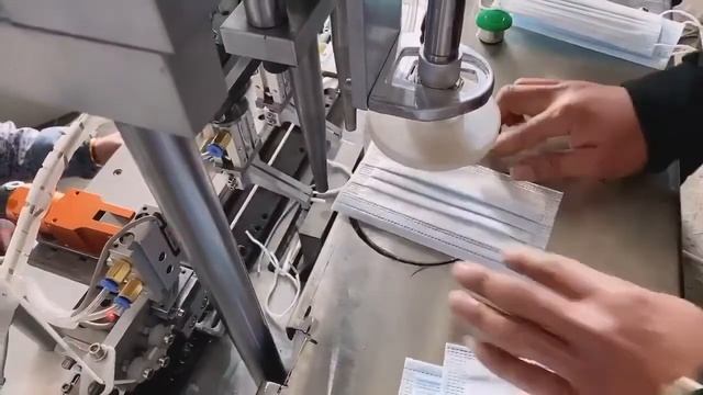 Машина для приваривания резинок к медицинским маскам смотреть онлайн