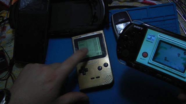 Знакомство с GameBoy. Забываем о страшных батарейках и ставим АКБ_0004 смотреть онлайн