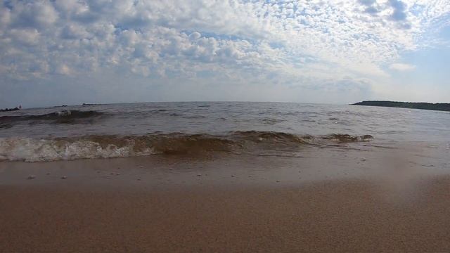 Успокаивающий накат волн на песок золотого пляжа #relax смотреть онлайн