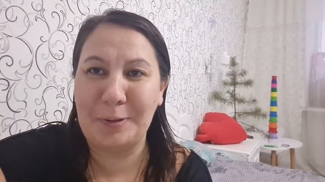 Ксюша подвернула ногу/Болталка смотреть онлайн