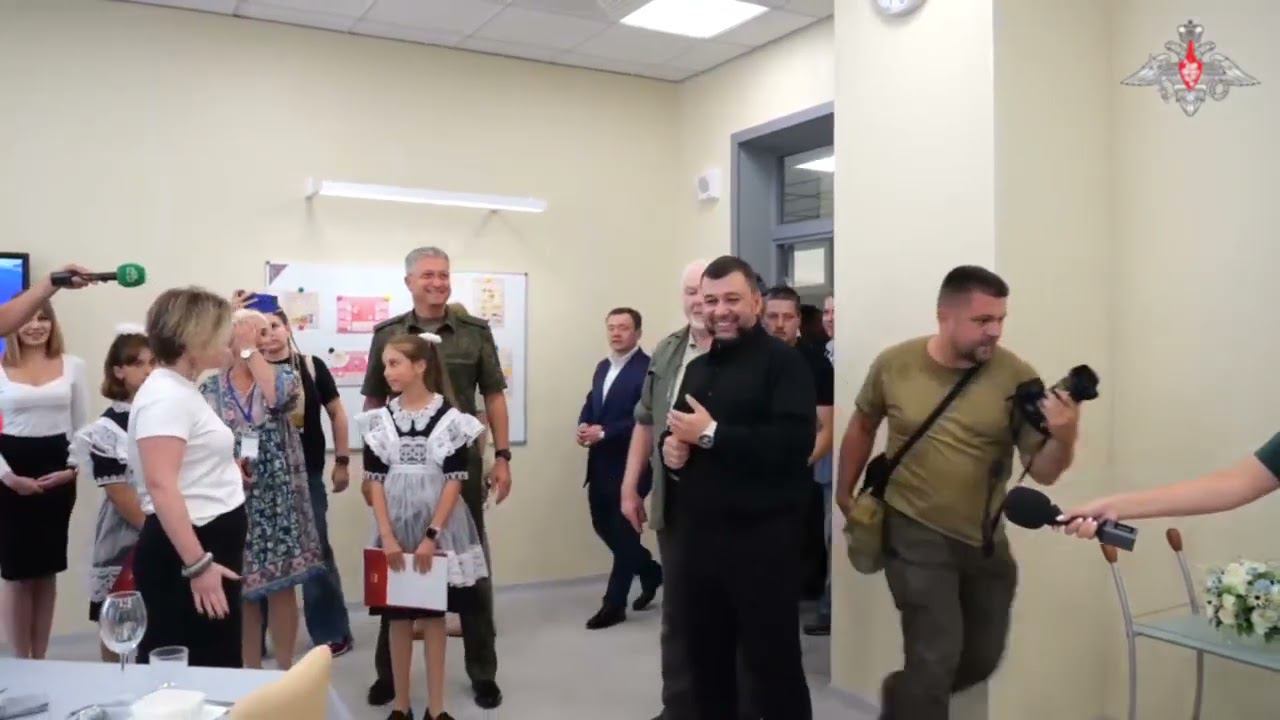 Министерство обороны РФ построило новую школу в Мариуполе. смотреть онлайн